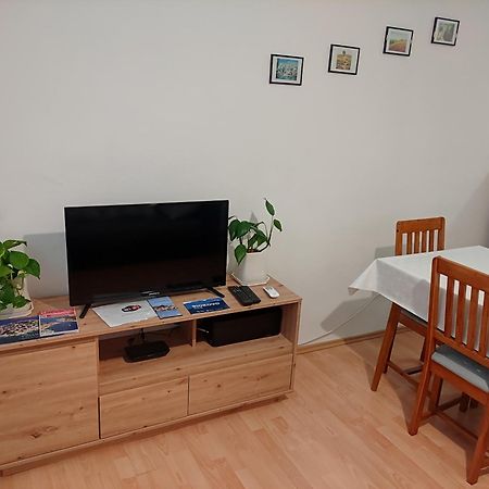 Apartment Landeka Primošten Esterno foto