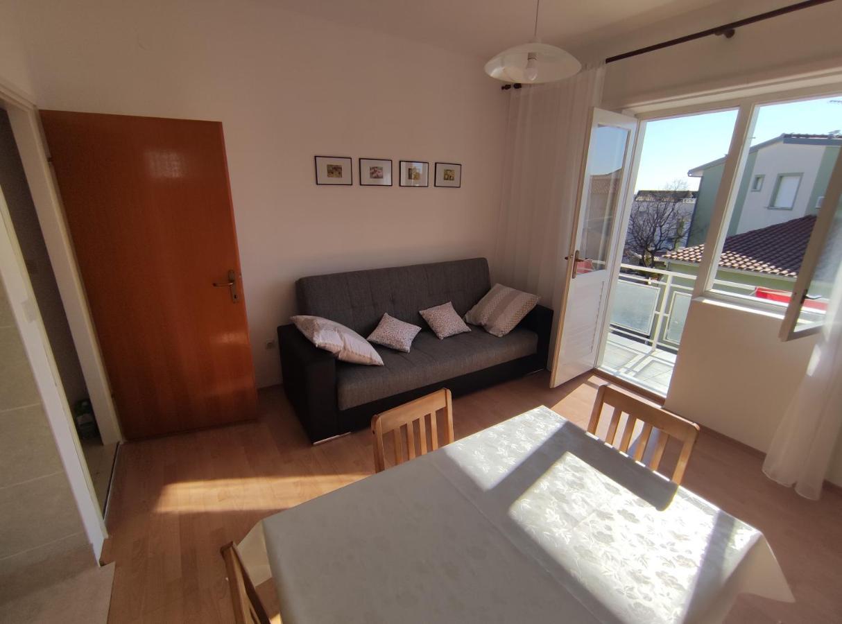 Apartment Landeka Primošten Esterno foto