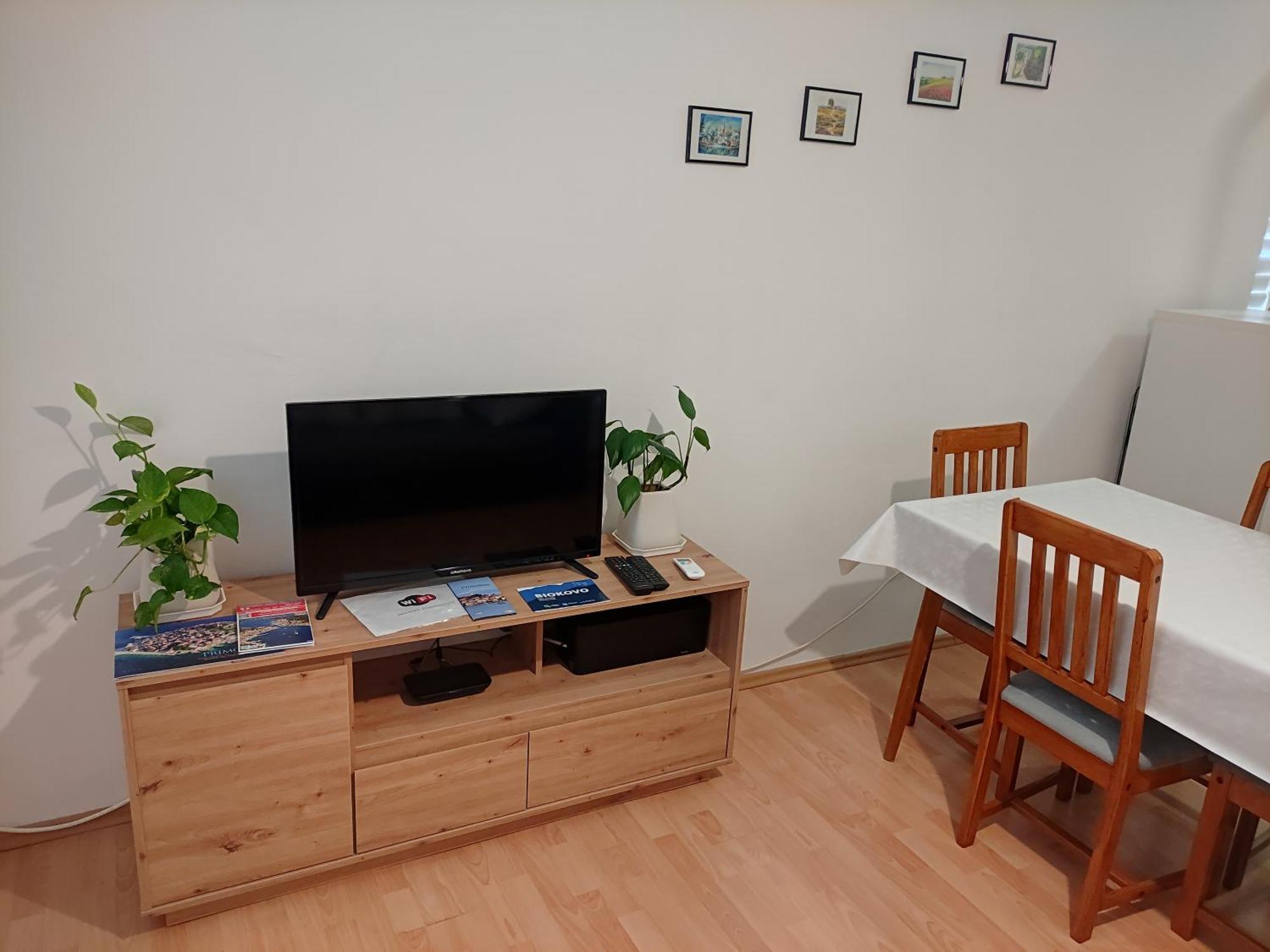 Apartment Landeka Primošten Esterno foto